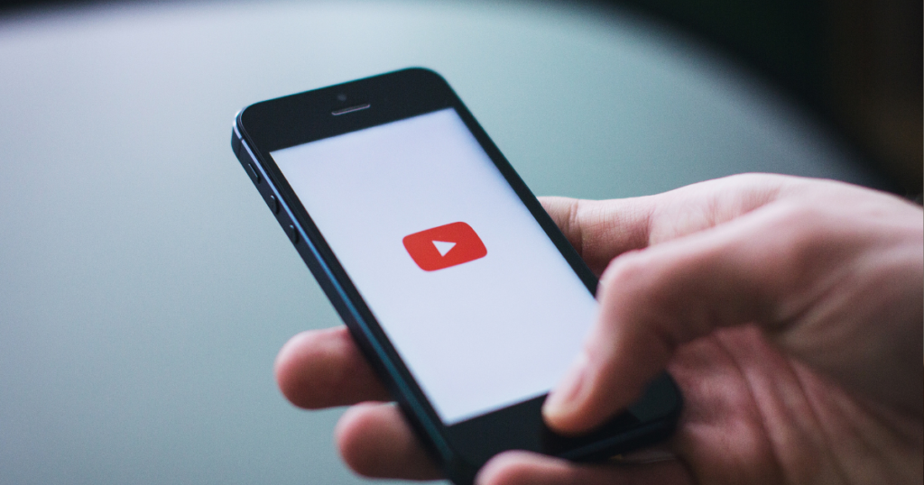 YouTube TikTok Instagram 違い 伸びやすい人 特徴